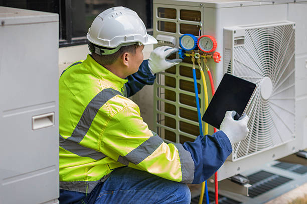 Professional Hvac Maintenance technician working in Wyandanch, NY